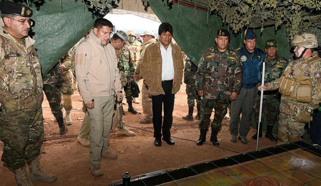Bolivia, Ministro de Defensa, Crisis Gobierno, Evo Morales: Ministro de Defensa de Bolivia dejó el cargo