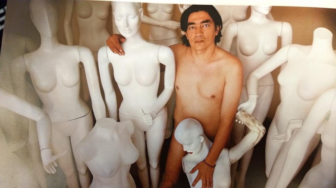 Foto de Gustavo Bolívar desnudo ya tiene versión con líderes del Uribismo