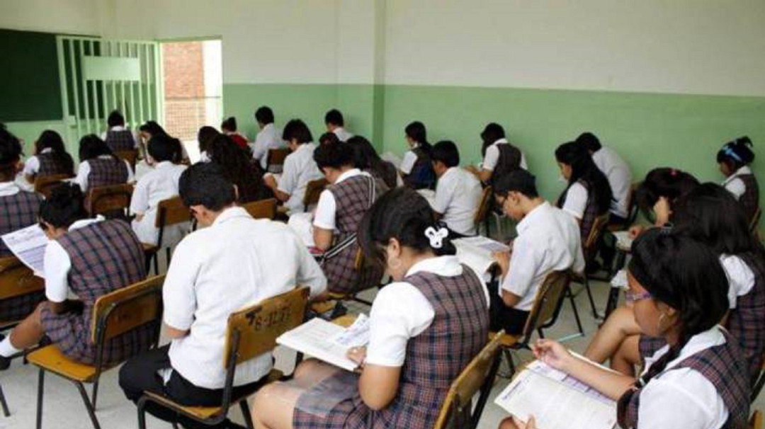 Desmovilizados ponen al día sus estudios