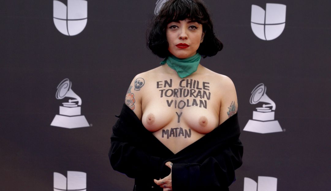 Así se vivieron los Grammy Latino: El Grammy Latino, entre música y gestos de protesta