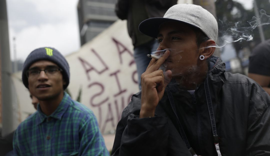 Consumo de alcohol y sustancias psicoactivas en espacios públicos Colombia: Prohíben consumo de alcohol y sustancias psicoactivas en espacios públicos
