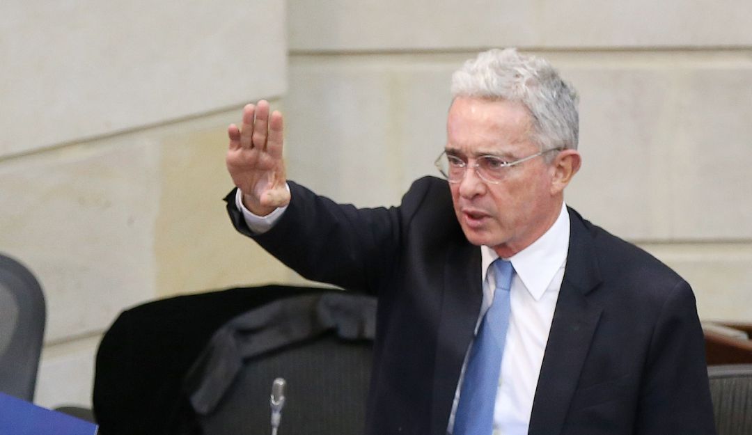 Álvaro Uribe Iván Duque Gobierno: Uribe reconoce que a Duque le "falta mucho" pero trabaja para mejorar
