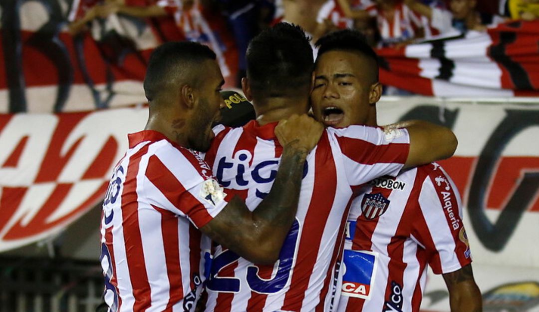 Junior 2-0 Atlético Nacional Liga Águila cuadrangulares semifinales: Golpe de autoridad: Junior derrotó a Nacional y lidera su grupo