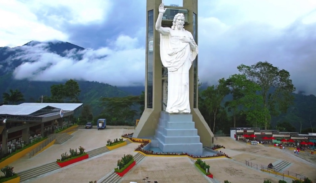 Monumento El Santísimo: Disfrute atardeceres desde El Santísimo, el monumento más grande del país
