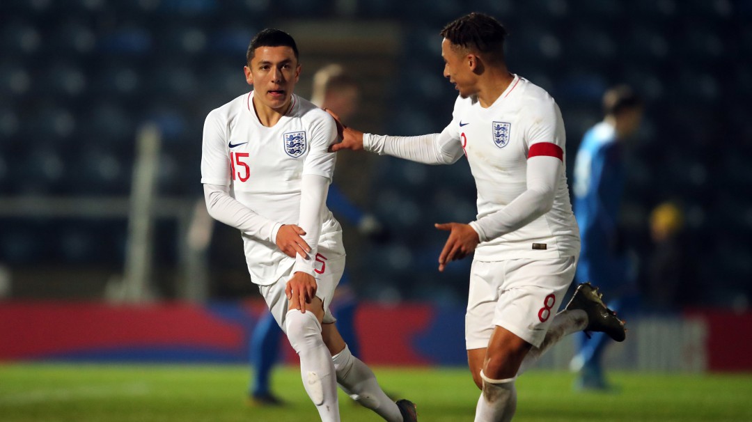 Protagonista: Ian Poveda anotó doblete en la goleada de Inglaterra