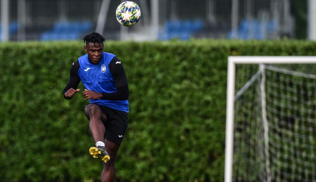 Delantero Selección Colombia Serie A: El golazo de Duván Zapata con el Atalanta tras superar la lesión