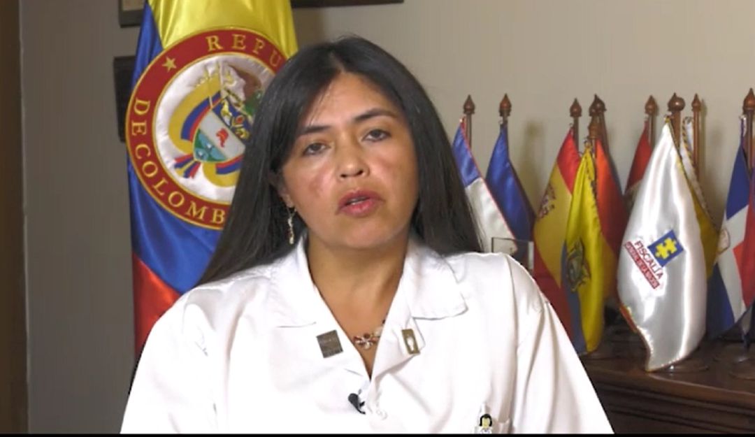 Medicina Legal dona sistema para buscar desaparecidos: Medicina Legal dona a El Salvador sistema para búsqueda de desaparecidos.