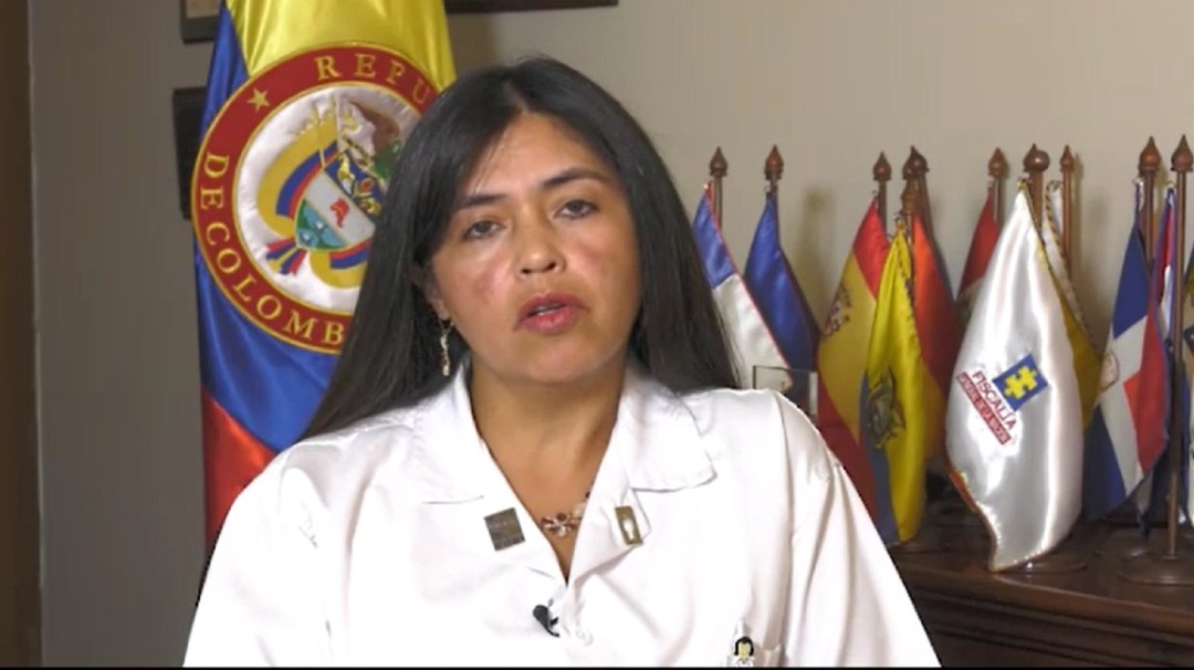 Medicina Legal dona a El Salvador sistema para búsqueda de desaparecidos.
