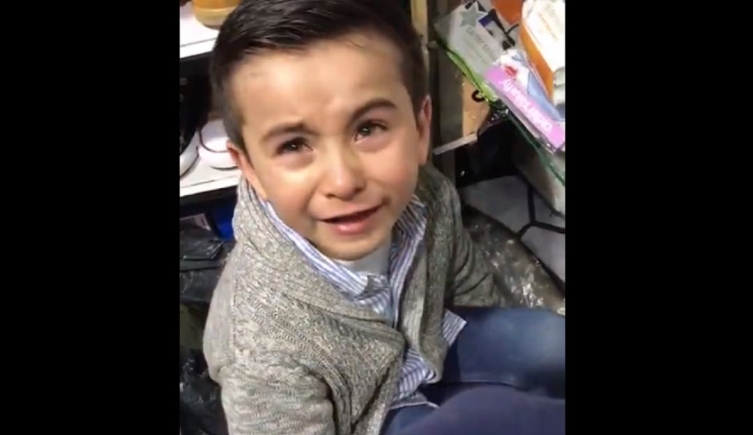 Niño dice que un señor loco creo que el colegio: ¿Ingenioso? La razón de un niño para no ir al colegio que causó furor