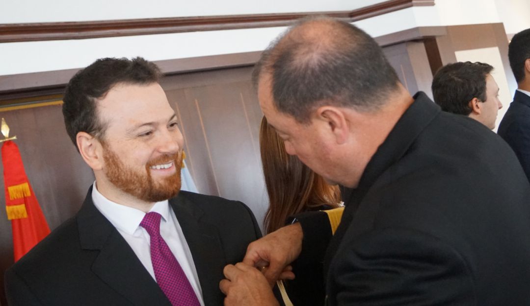 Senador Andrés García: Senador bolivarense Andrés García recibe grado en defensa nacional