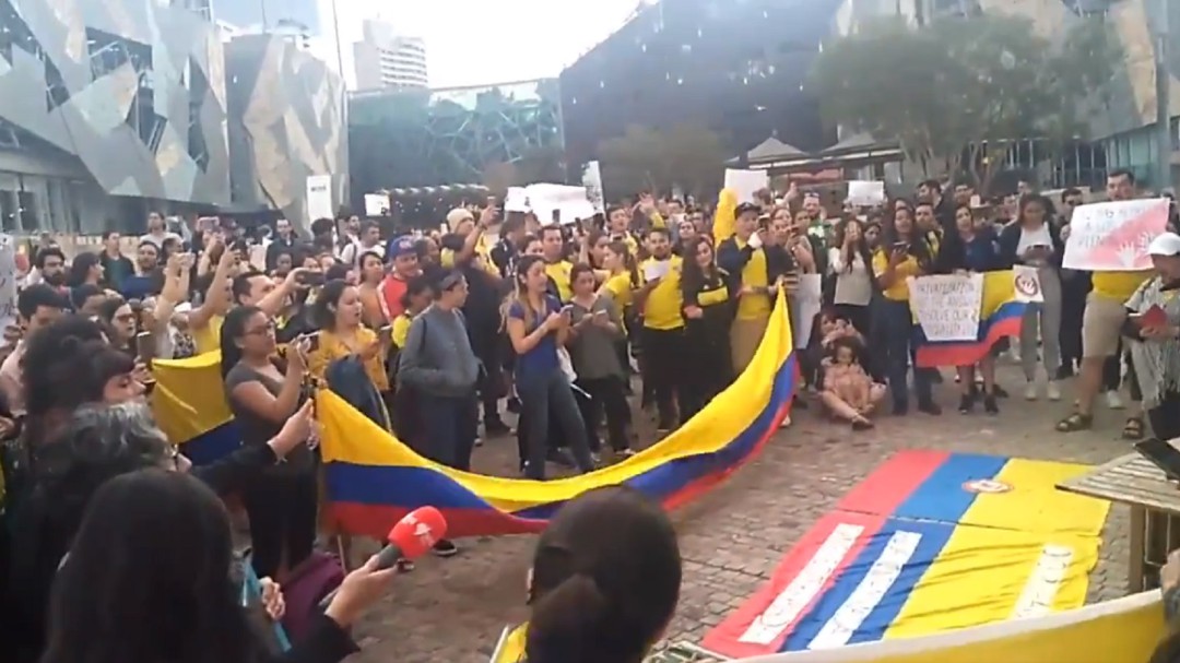 Así vivieron el paro los colombianos que viven en el exterior