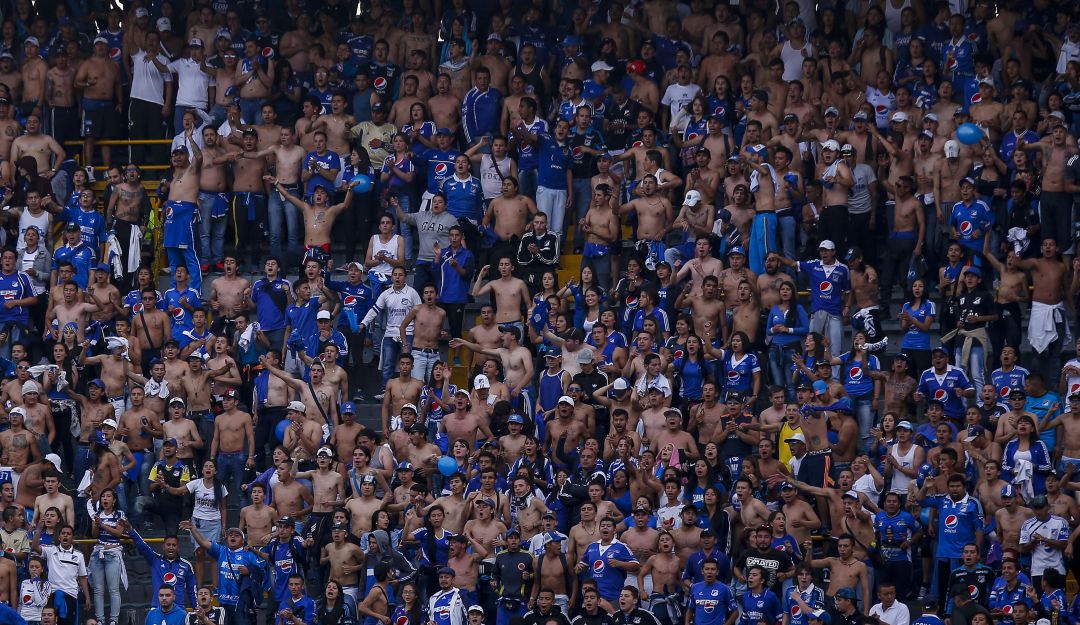 Barras de Millonarios evitan saqueos en Paro Nacional: Barras de Millonarios evitan saqueos en supermercados