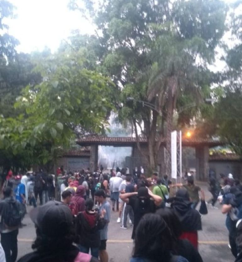 Marcha; 21N; Medellín: Más de 30 hombres conducidos por la Policía durante el 21N en Medellín