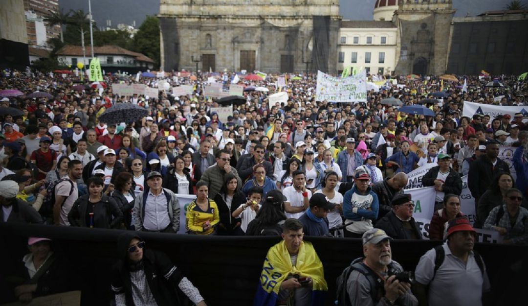 Marcha 21 de noviembre del 2019: ¡Listos para limpiar! Uniandinos promueven limpiatón