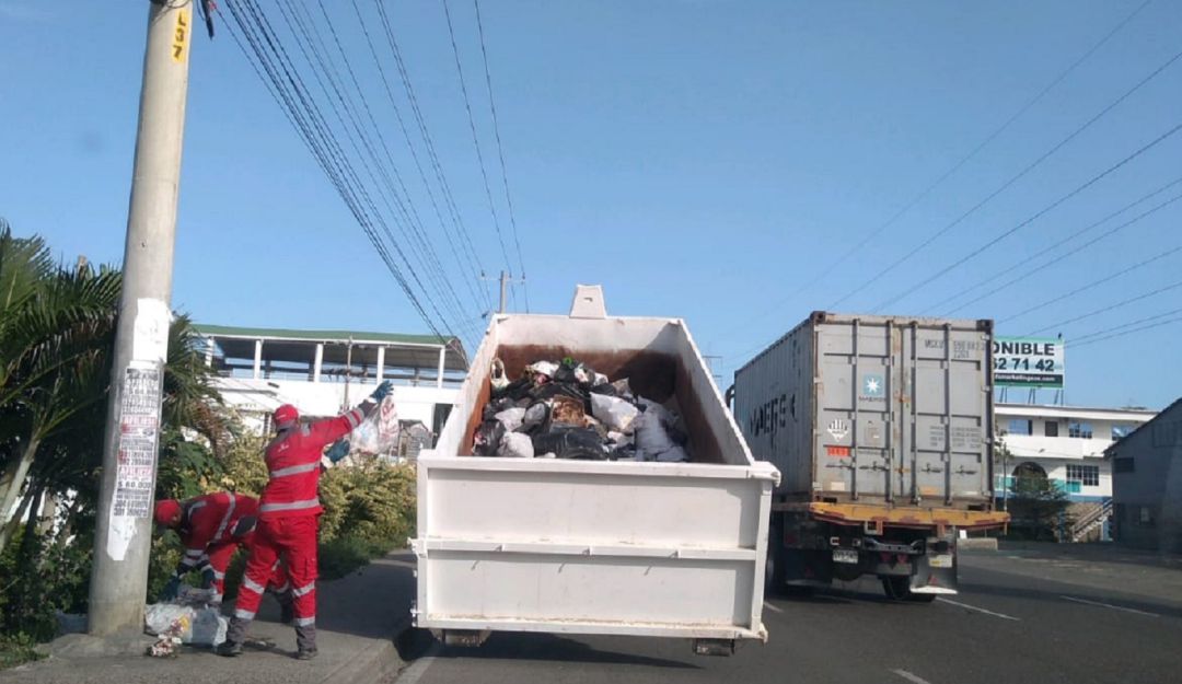 Veolia Cartagena 48 horas limpiando sin parar: Veolia Cartagena realizó el cierre de 48 horas limpiando sin parar