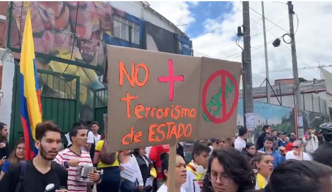 Cacerolazo en apoyo a Dilan, joven atacado por el ESMAD: El apoyo en redes sociales para Dilan Cruz