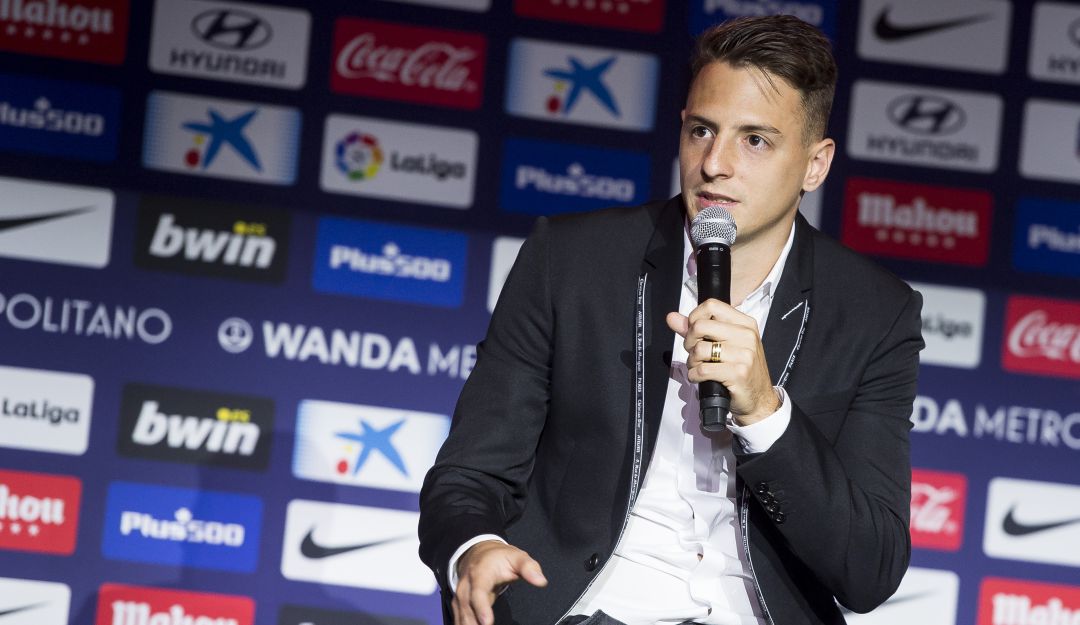 UEFA Champions League Atlético de Madrid Santiago Arias: Santiago Arias: "Entendí que para jugar aquí hay que demostrar cada día"