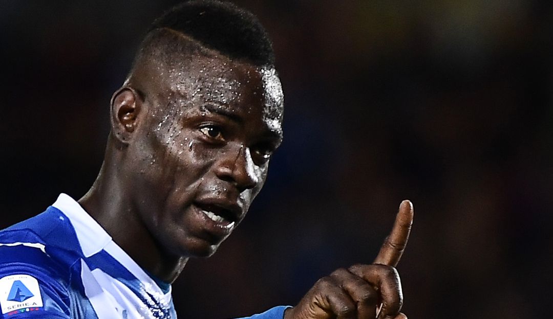 Mario Balotelli racismo Brescial Calcio Serie A Massimo Cellino: Cellino: "Balotelli es negro, está trabajando para aclararse"