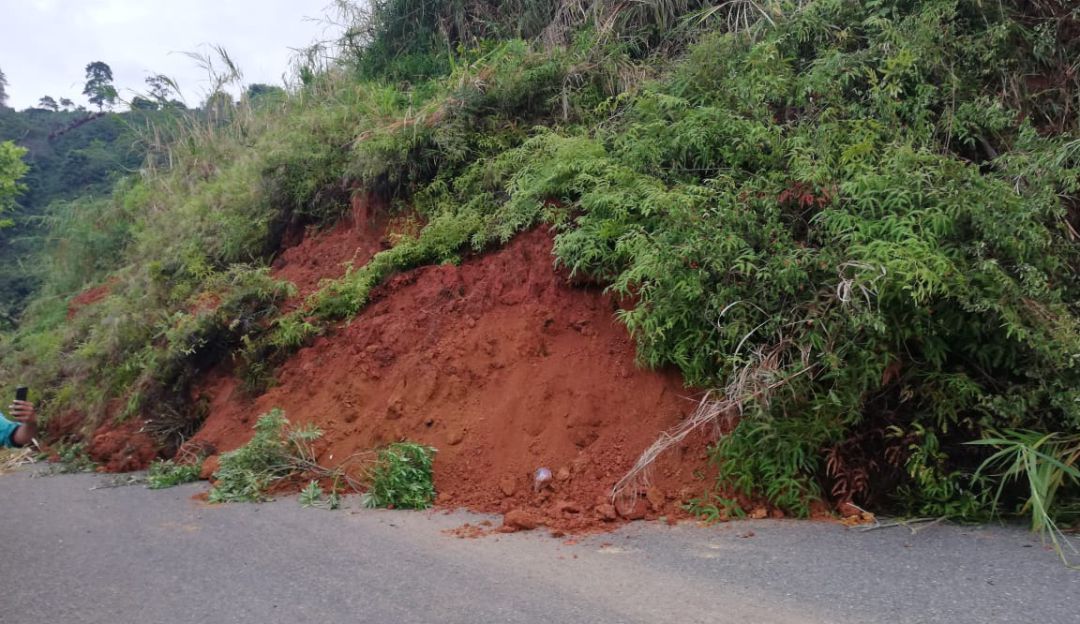 Daños en la vía entre Bolombolo y Concordia afectan la economía de la zona