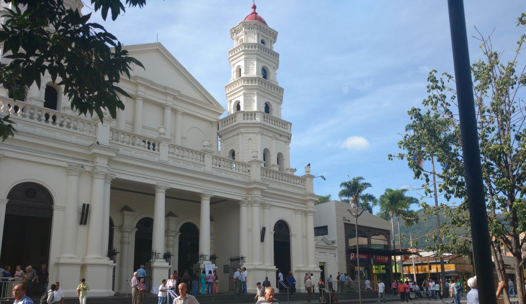 ENVIGADO SIN ALCALDE RENUNCIÓ ALCALDESA ENCARGADA: El municipio de Envigado se queda otra vez sin alcalde