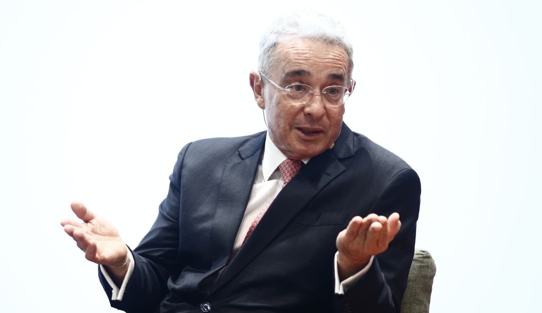 Proyecto Congreso Álvaro Uribe Vélez: Desaparecerá artículo que buscaba contratar por horas a los jóvenes