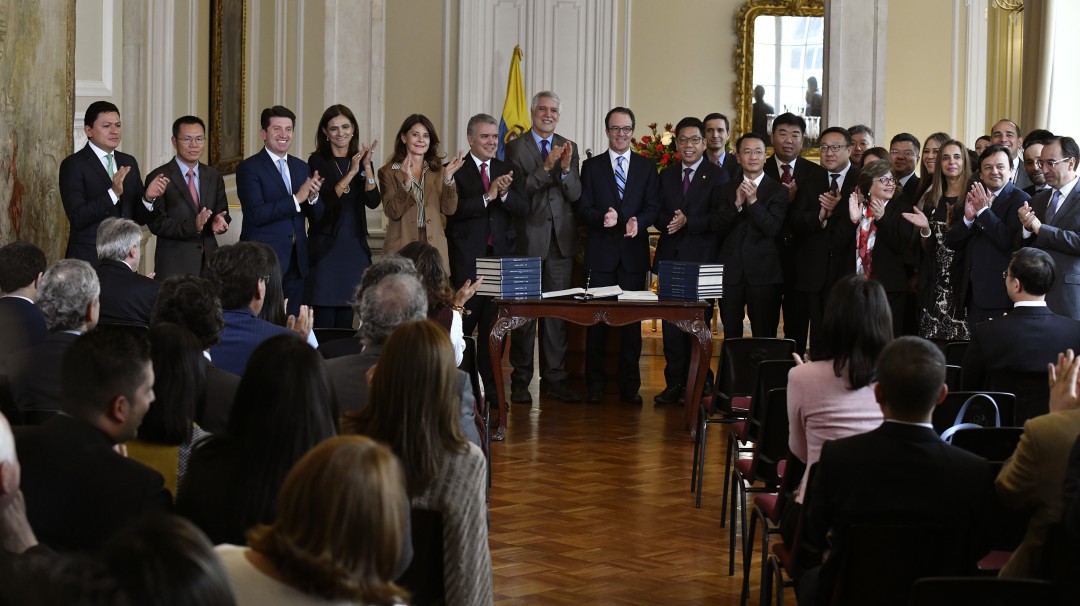 ¡Oficial! Se firma contrato para construcción de la Primera Línea del Metro