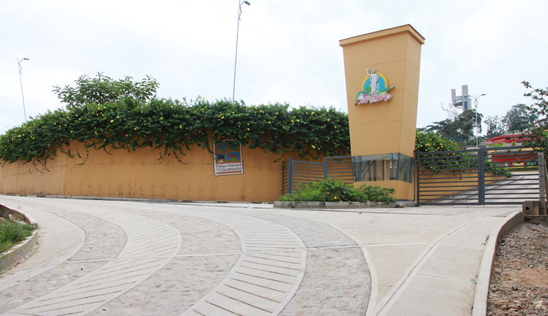 Floridablanca Santísimo: Vía al Santísimo pavimentada pero no iluminada