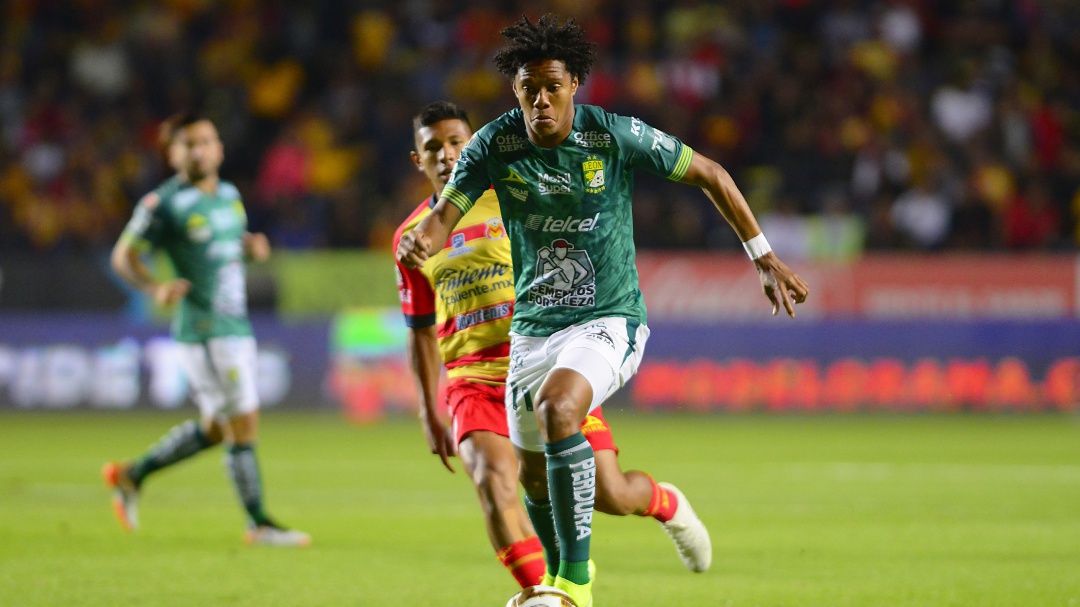 Le dijeron de todo: Yairo Moreno fue agredido por hinchas de Morelia