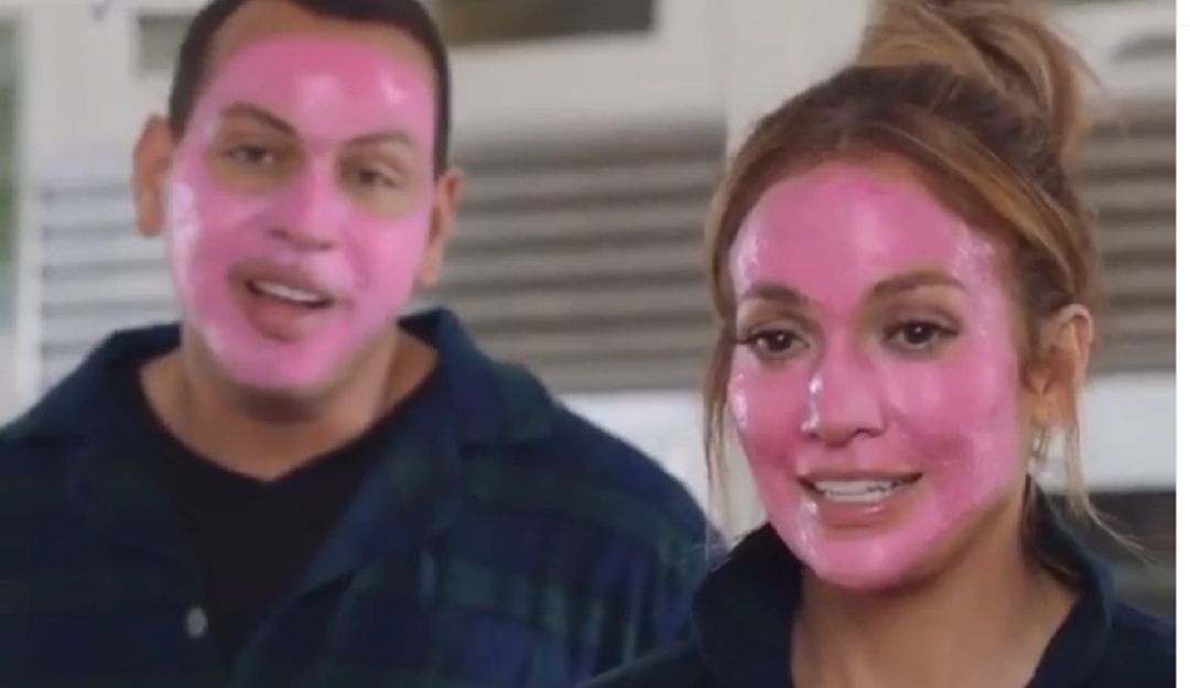 Videollamada de Kim Kardashian y JLo: El incomodo video de Kim Kardashian y JLo con mascarilla en la cara