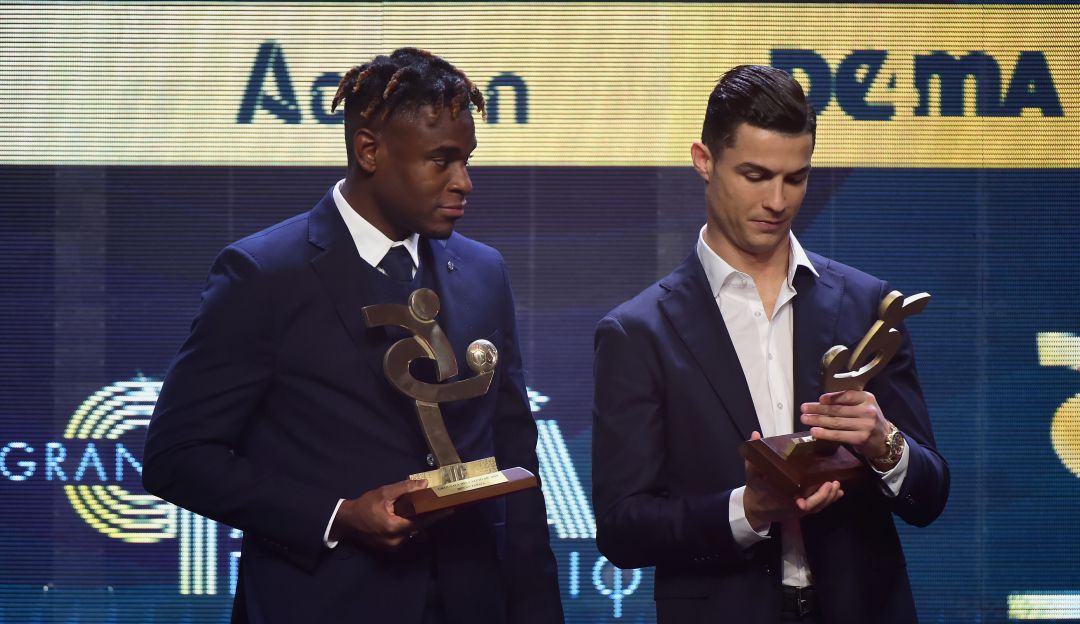 Duvan Zapata equipo ideal Serie A Cristiano Ronaldo: Entre el equipo ideal: Duván Zapata recibe su reconocimiento en Italia