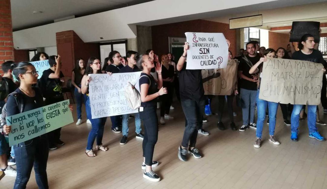 Caos en universidad privada de Pereira: Renunció el rector de la Universidad Católica de Pereira