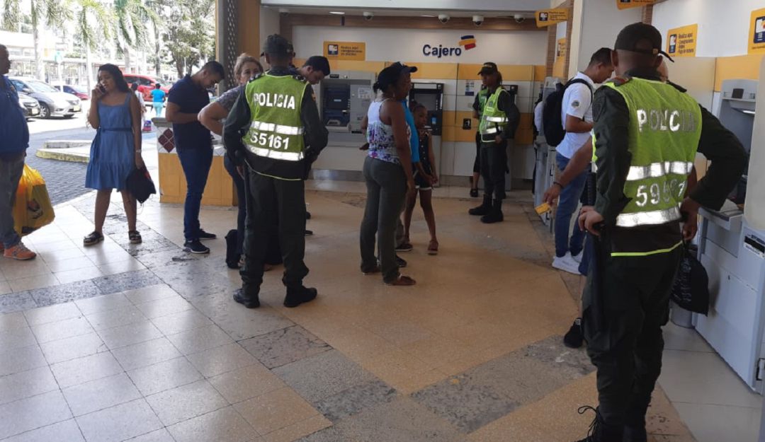 Policía Metropolitana Cartagena: Policía se toma los centros comerciales en Cartagena