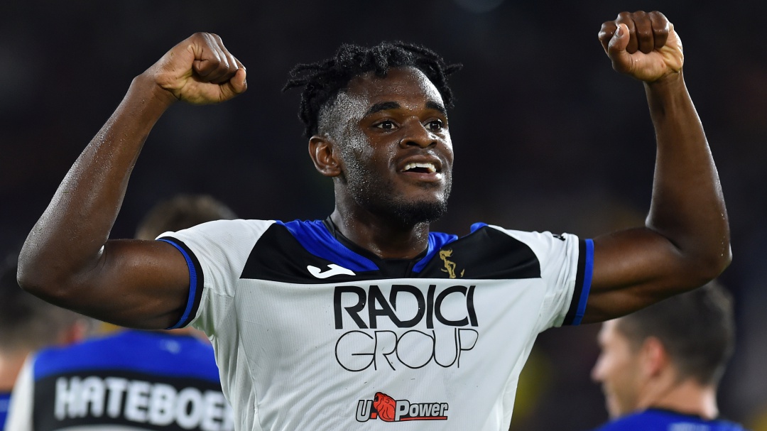 Duván Zapata volverá a España para continuar con su recuperación