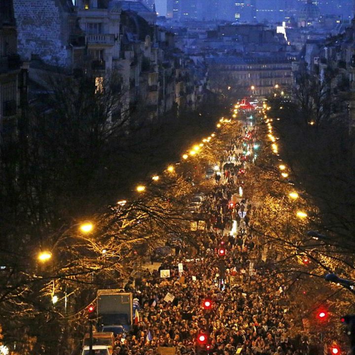 Huelga contra reformas de Macron paraliza Francia