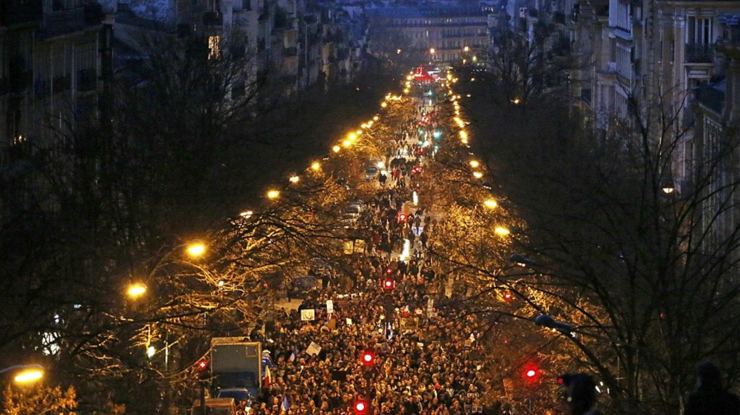 Huelga contra reformas de Macron paraliza Francia