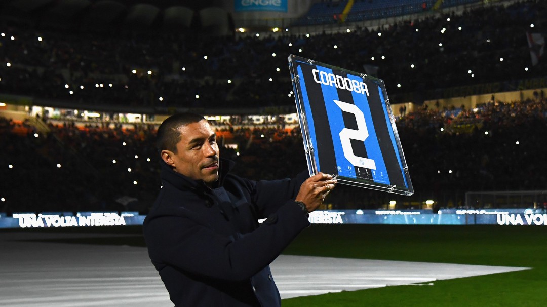 Córdoba volvió a San Siro y fue homenajeado por el Inter de Milán