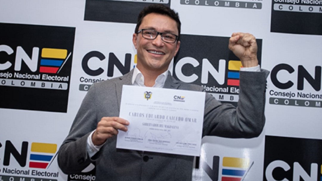 Carlos Caicedo recibe su credencial como gobernador del Magdalena