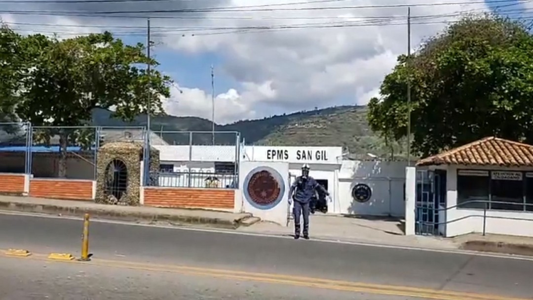 Siete personas heridas deja riña en la cárcel de San Gil