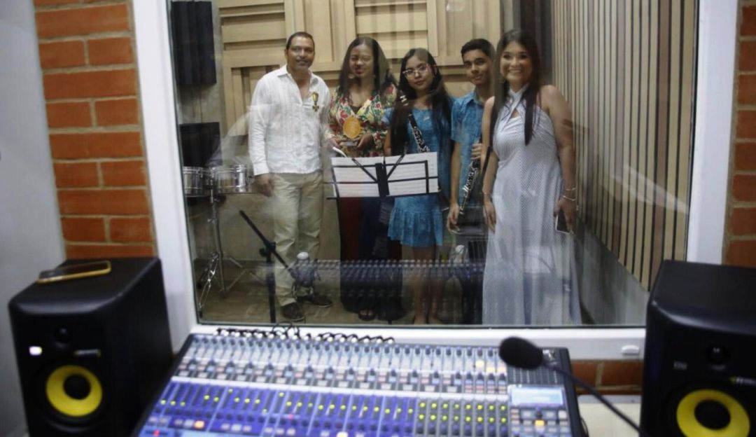 Escuela Lucho Bermúdez: Escuela Lucho Bermúdez, cinco años creciendo en el Carmen de Bolívar