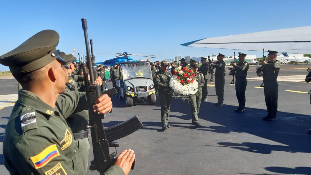 Policía de Cartagena despide con honores a patrullero fallecido