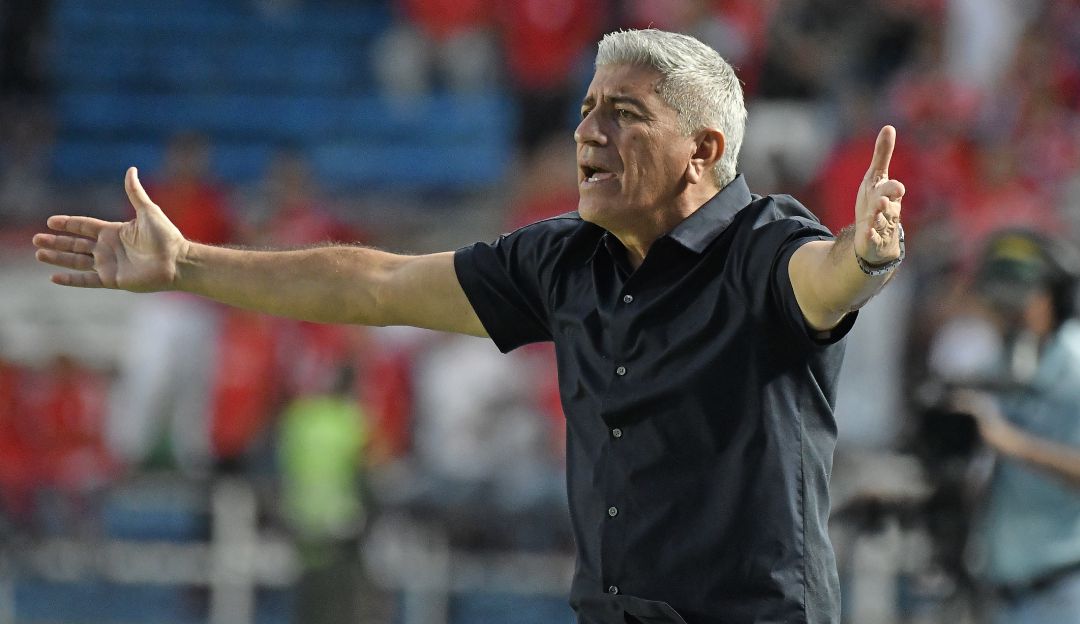 Fútbol colombiano contrataciones DT Pasto: Duro cruce de trinos entre Deportivo Pasto y Octavio Zambrano
