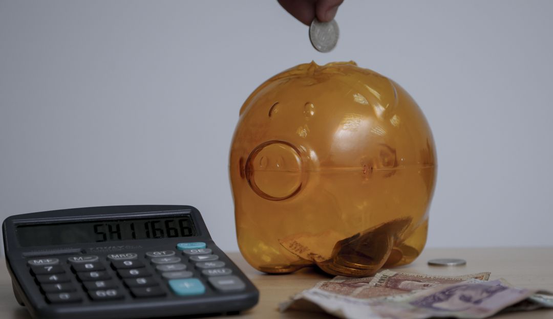 Salario mínimo: ¿Le alcanza? Trabajadores proponen $1.000.000, empresarios $966.780