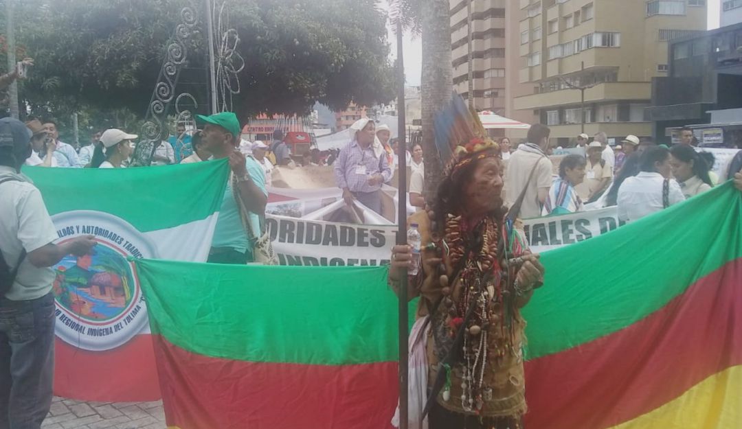 Indígenas protestan: Comunidades indígenas protestan por incumplimientos en Tolima