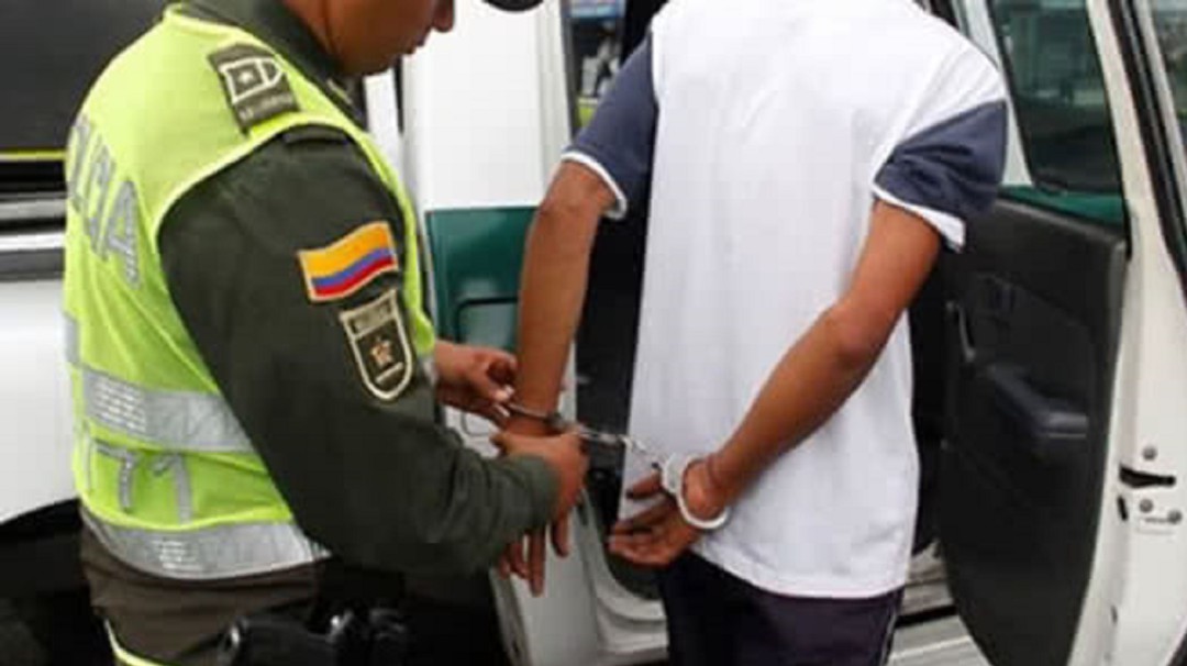 Capturan a cinco Policías por presunta responsabilidad en fuga de presos