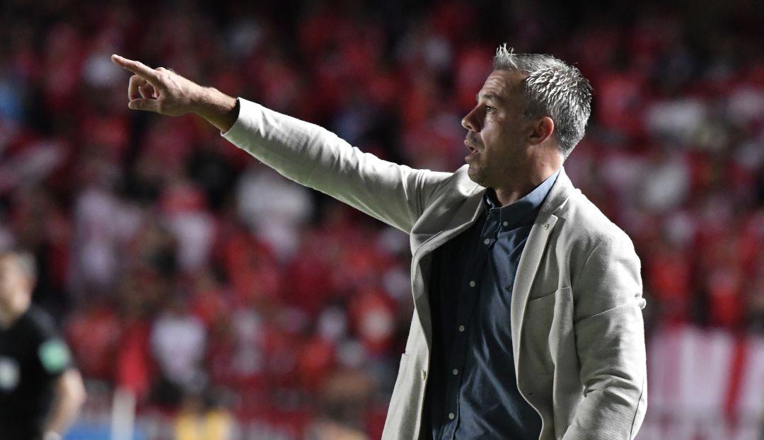 Lucas Pusineri rueda de prensa despedida Deportivo Cali: Lucas Pusineri: "Me voy del Cali por conceptos de dignidad"