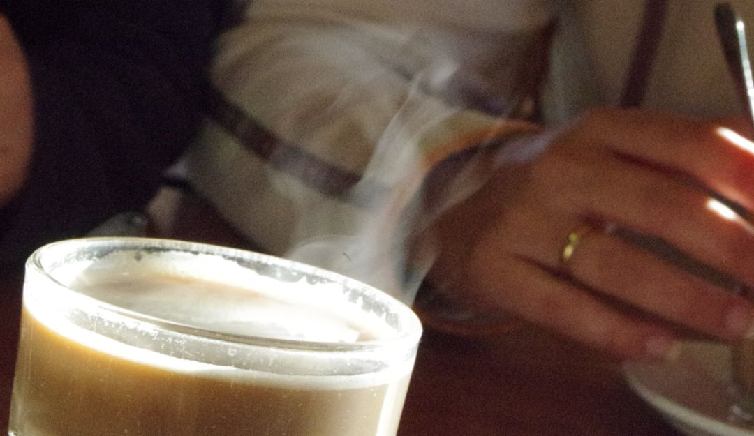 Café estudios efectos secundarios: Estudio dice que las personas que toman café sin azúcar son "malvadas"