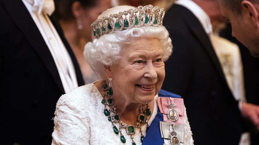 ¿Desempleado? Usted puede ser el indicado para ayudante de la Reina Isabel