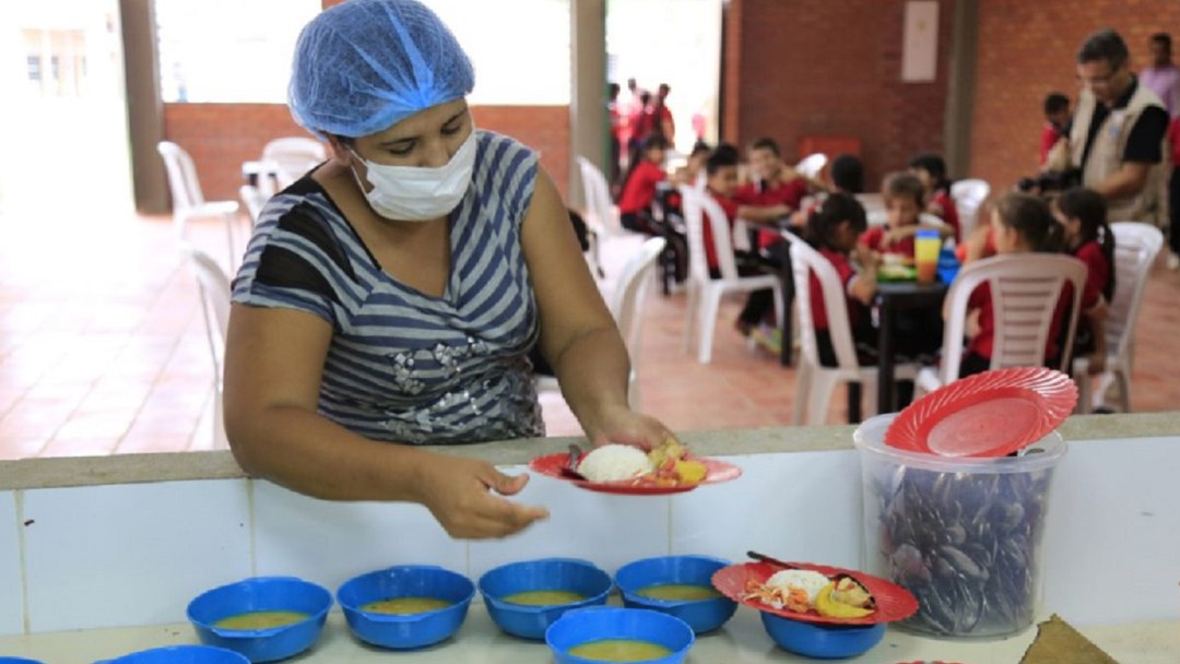 284 mil estudiantes antioqueños se beneficiarán con el PAE