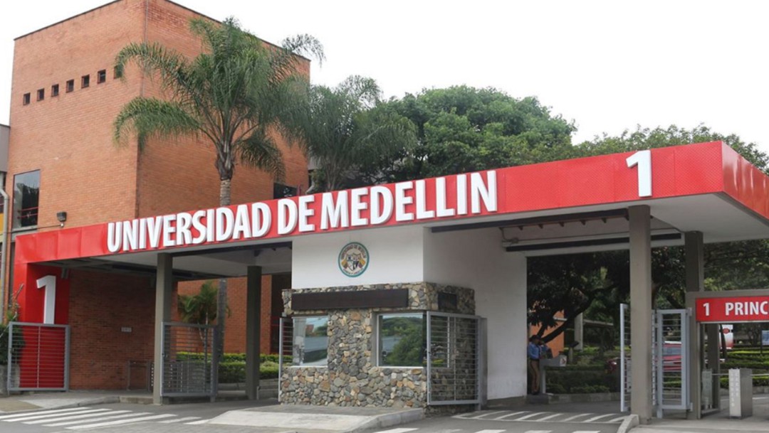 Exdirectivas piden renuncia del rector de la UdeM