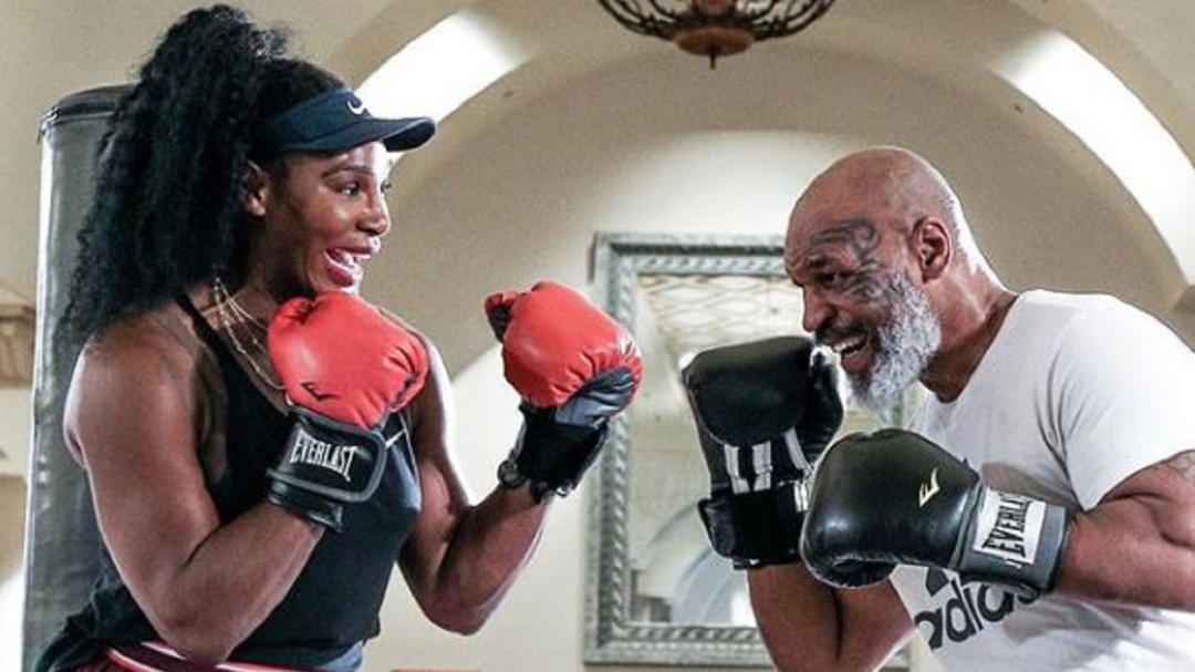 Serena Williams se probó en el boxeo e impresionó a Mike Tyson